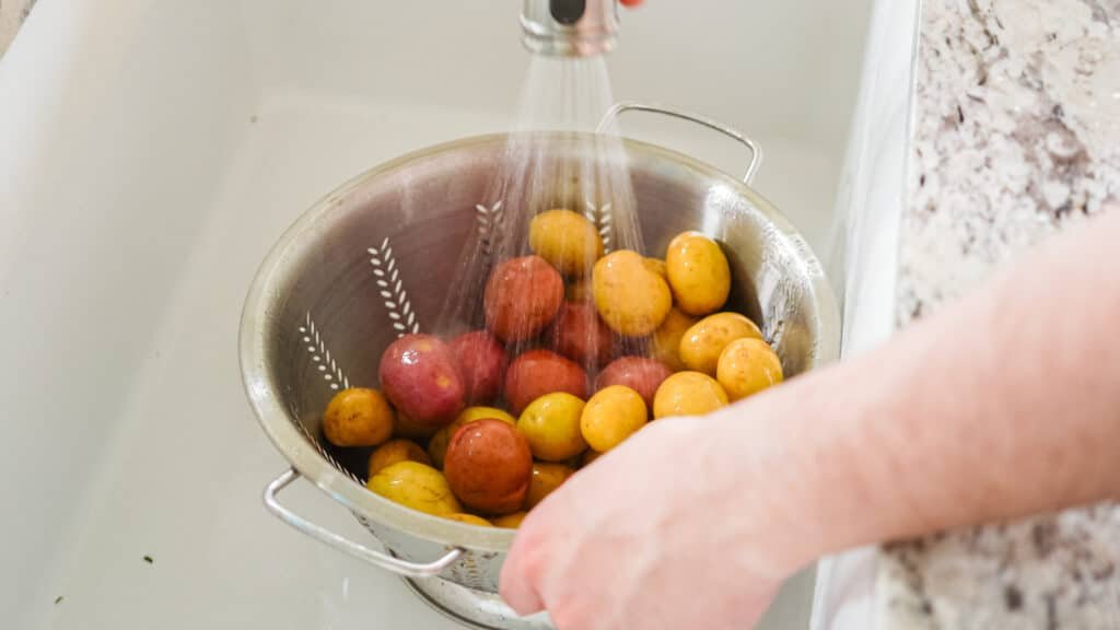 Best ways to wash fruit